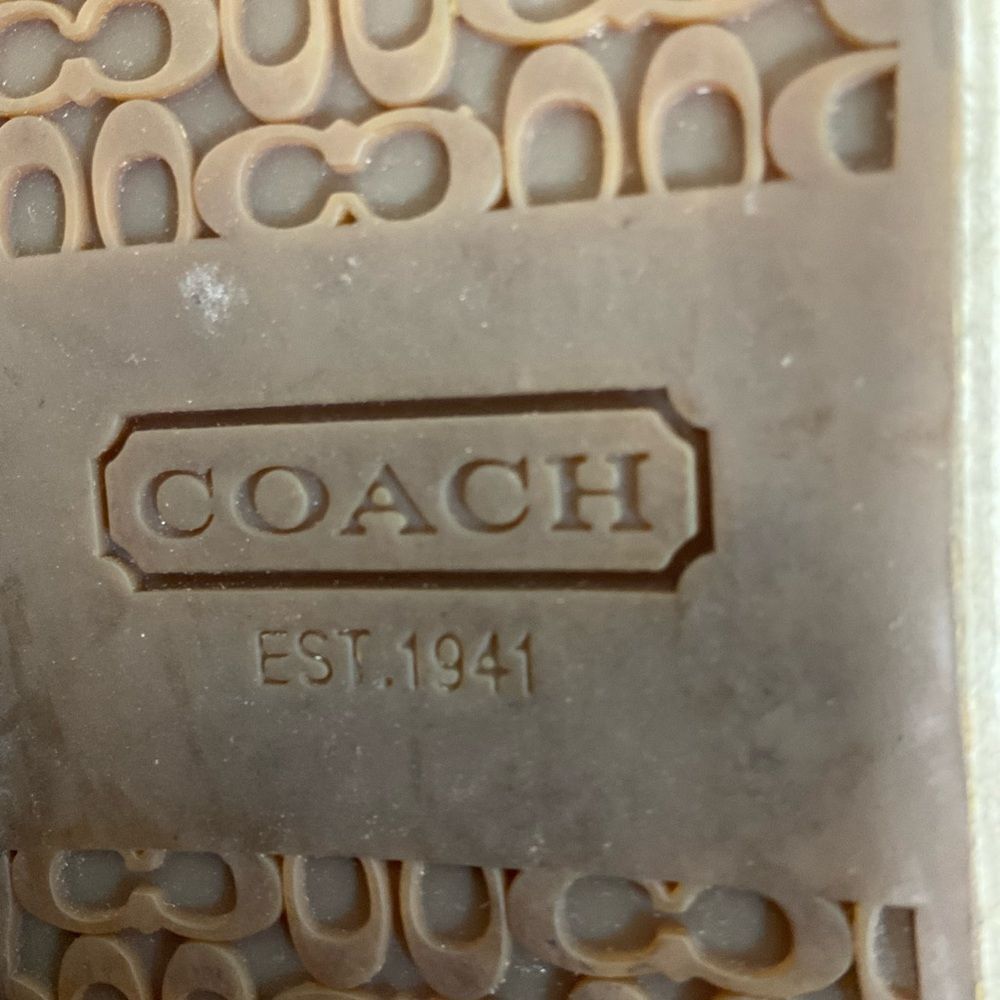 Coach Women’s Signature Dee Cream Lace-up Sneakers Shoes Size 8.5 - Picture 12 of 12